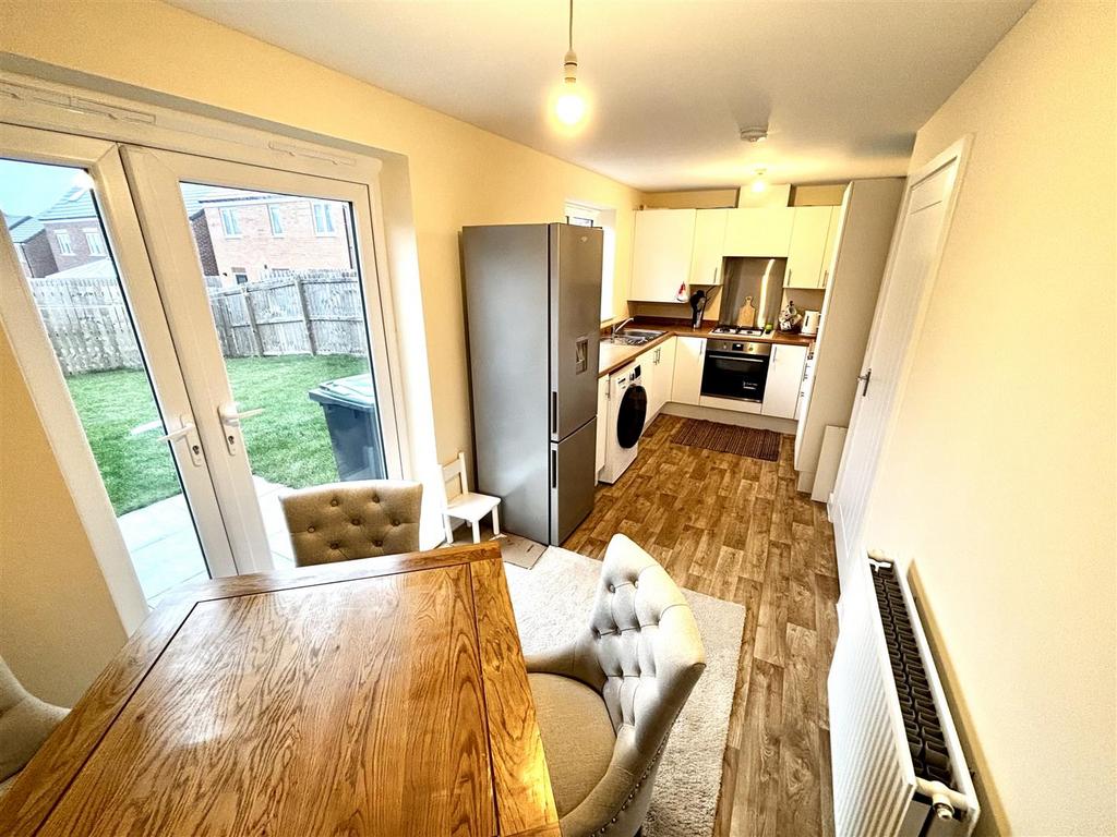 Open Plan Kitchen and Dining Room