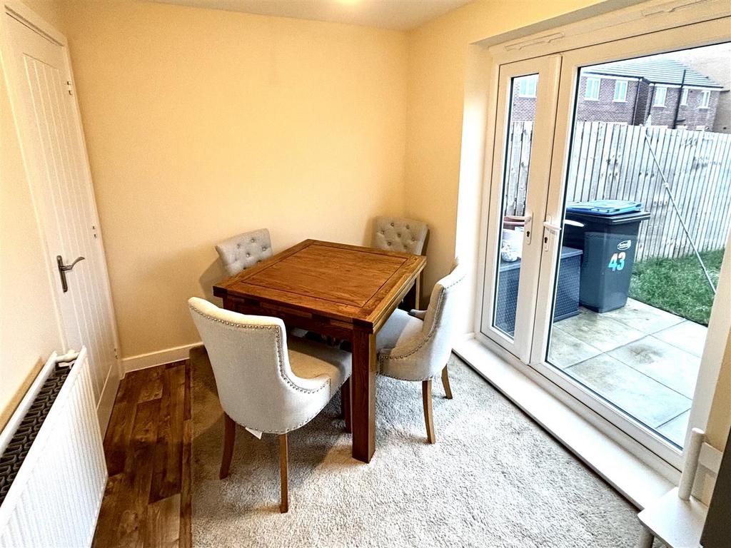 Open Plan Kitchen and Dining Room