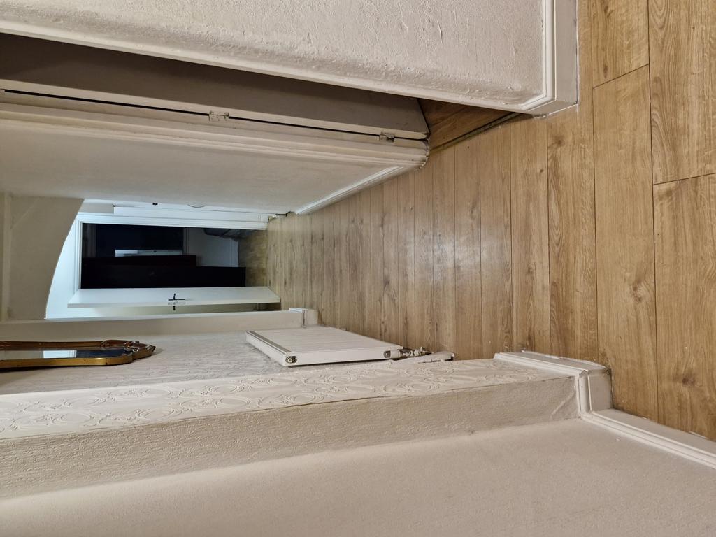 Three Bedroom Flat to Let