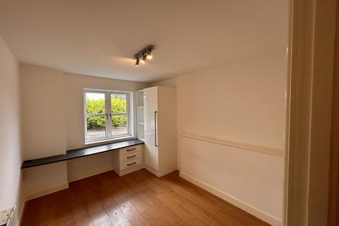 1 bedroom flat to rent, Sandhurst Road, Leicester LE3