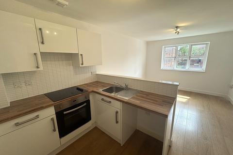 1 bedroom flat to rent, Sandhurst Road, Leicester LE3