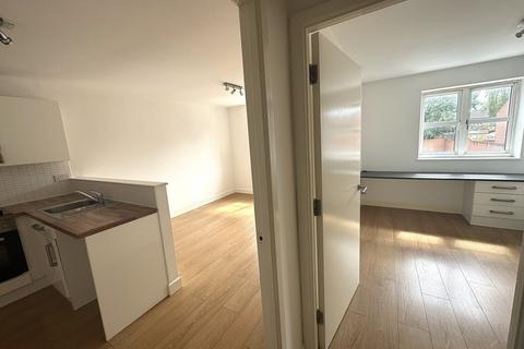 1 bedroom flat to rent, Sandhurst Road, Leicester LE3