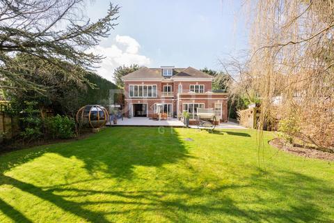 6 bedroom detached house for sale, Bedford Road, Northwood, HA6