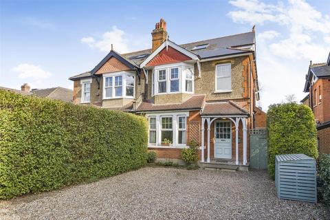 47 Hook Road, Surbiton, KT6 5AA