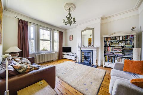 47 Hook Road, Surbiton, KT6 5AA