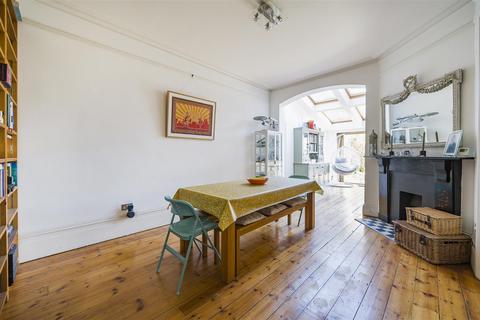 47 Hook Road, Surbiton, KT6 5AA