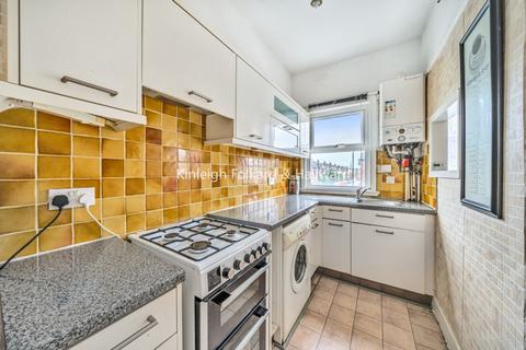 2 bedroom apartment to rent, Brookbank Road Lewisham SE13