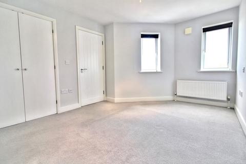 2 bedroom penthouse to rent, Springfield Road, Chelmsford