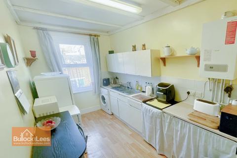 1b Adeline Road, Bournemouth, BH5 1EE