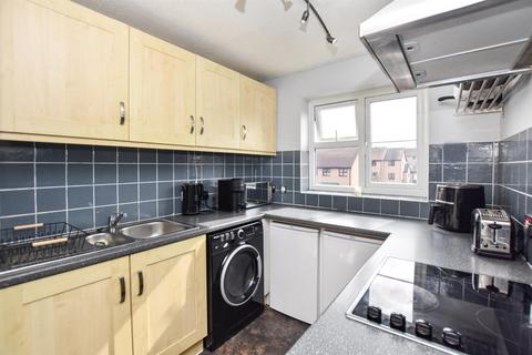 1 bedroom apartment for sale, Thornborough Avenue, South Woodham Ferrers, Chelmsford