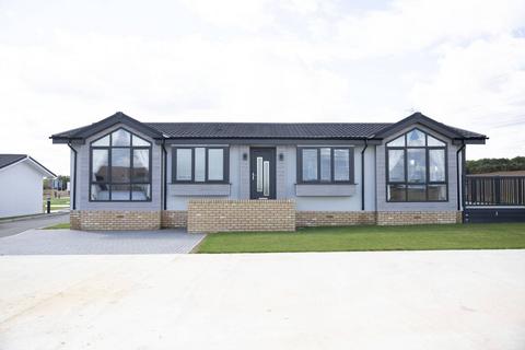 2 bedroom park home for sale, Linford Stanford-le-Hope