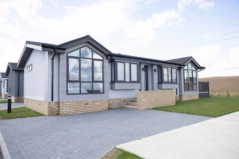 2 bedroom park home for sale, Linford Stanford-le-Hope