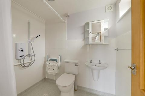 1 bedroom flat for sale, Fairlawn Drive, Worthing, BN14