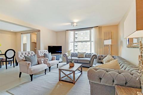 3 bedroom apartment to rent, St Johns Wood Park, St Johns Wood, NW8