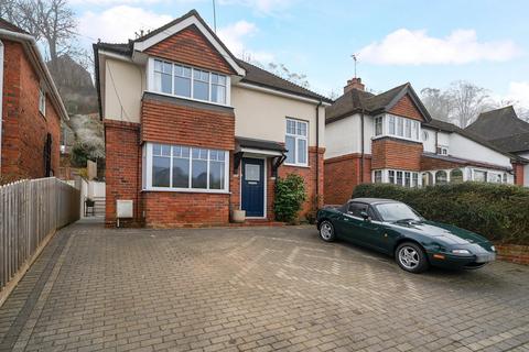 3 bedroom detached house for sale, Grove Road, Surrey GU7