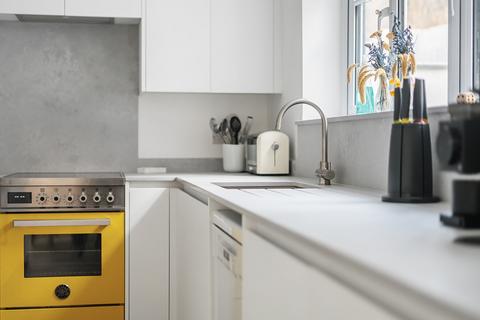 15 Grove Road, Godalming, GU7 1RE