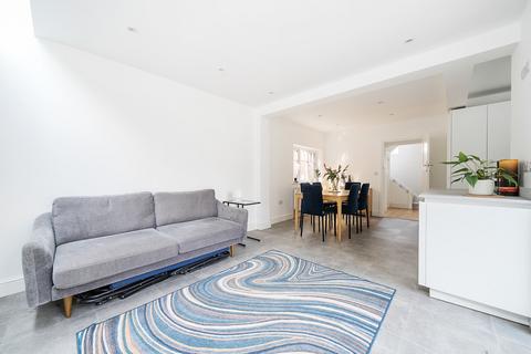 15 Grove Road, Godalming, GU7 1RE