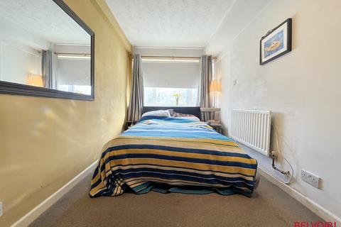 10 Brook Vale, Charlton Kings, Cheltenham, GL52 6JD