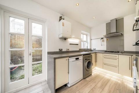 4 bedroom detached house for sale, Wighton Mews, Isleworth TW7