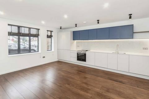 1 bedroom flat to rent, Elmtree Road, Teddington TW11