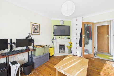 undefined, Uxbridge Road, Feltham, Middlesex, TW13