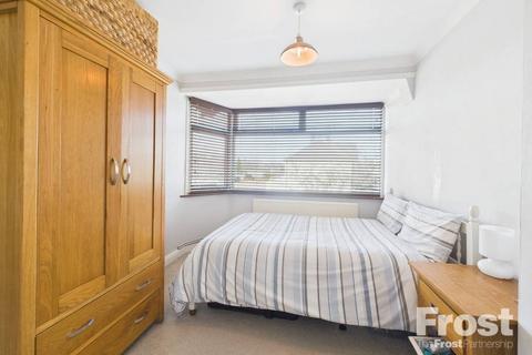 2 bedroom terraced house for sale, Rochester Avenue, Feltham, Middlesex, TW13