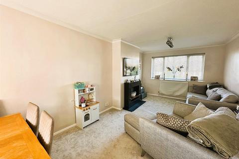 2 bedroom maisonette for sale, Prescott Avenue, Petts Wood