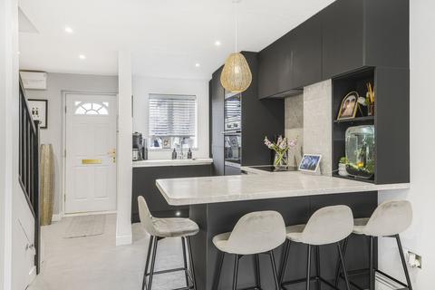 2 bedroom terraced house for sale, Hornbeam Road, Bicester, OX26