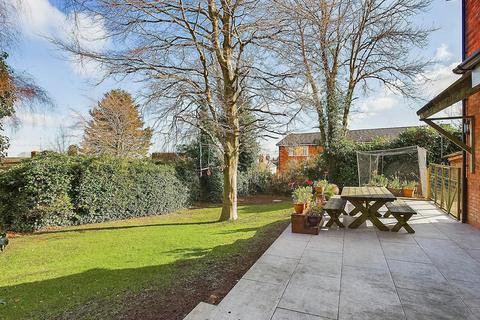 undefined, Newtown Road, Malvern