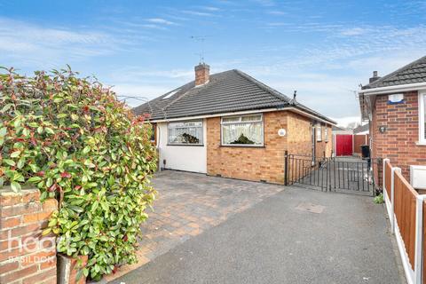 2 bedroom semi-detached bungalow for sale, Longfield Close, Wickford