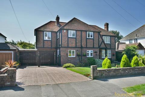 4 bedroom detached house for sale, Cooden Drive, Bexhill-on-Sea, TN39