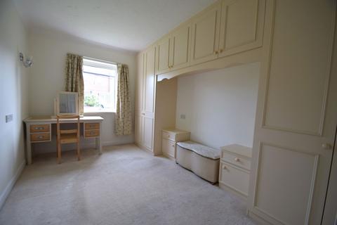 1 bedroom ground floor flat for sale, Wilmslow Road, Cheadle, SK8 1HG