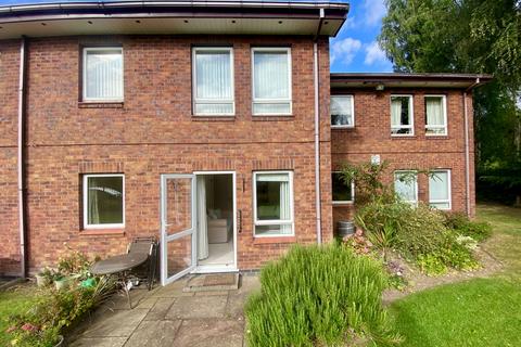 1 bedroom ground floor flat for sale, Wilmslow Road, Cheadle, SK8 1HG