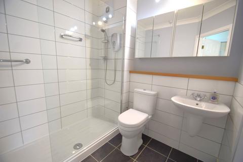 1 bedroom ground floor flat for sale, Wilmslow Road, Cheadle, SK8 1HG