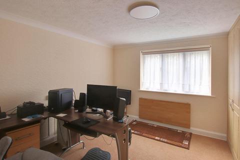 2 bedroom retirement property for sale, Alderbrook Court, The Alders, West Wickham