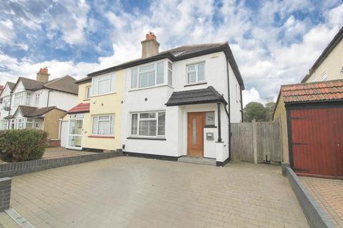 29 Colburn Way, Sutton, SM1 3AU