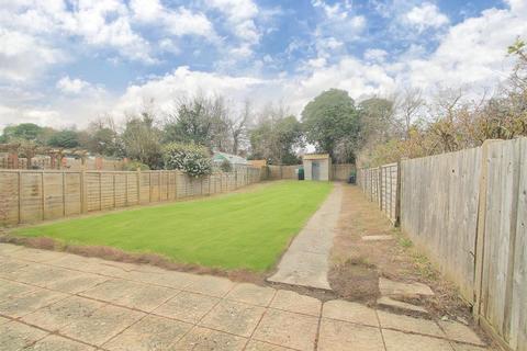 29 Colburn Way, Sutton, SM1 3AU
