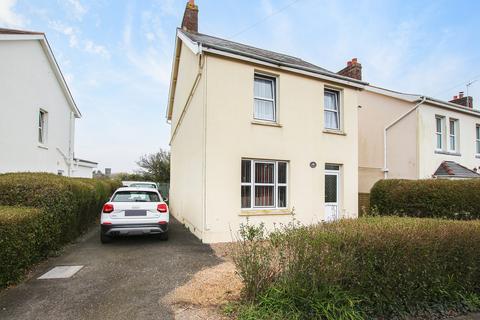 2 bedroom property for sale, Route des Coutanchez, St Peter Port, Guernsey, GY1