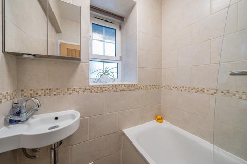 Flat 3, Tapley House Wolseley Street, London, SE1 2BW