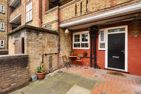 Flat 3, Tapley House Wolseley Street, London, SE1 2BW