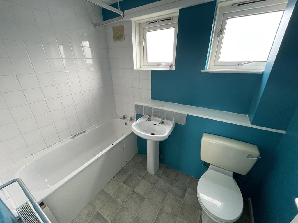 Bathroom.JPG