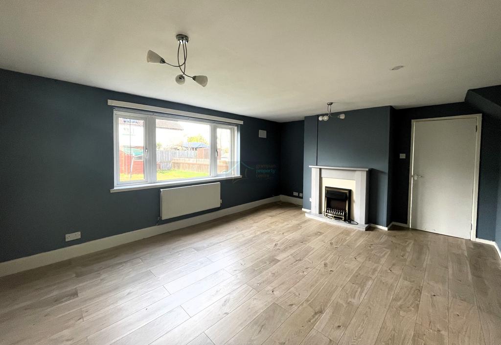 Lounge a.JPG