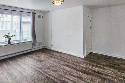 2 bedroom flat for sale, Plaistow, London, E13