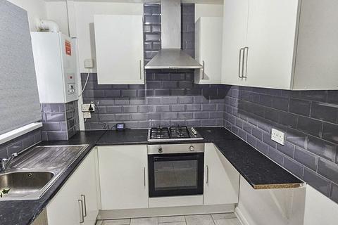 2 bedroom flat for sale, Plaistow, London, E13