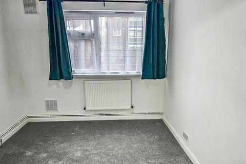 66 Chadwin Road, London, E13 8NF