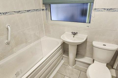 66 Chadwin Road, London, E13 8NF