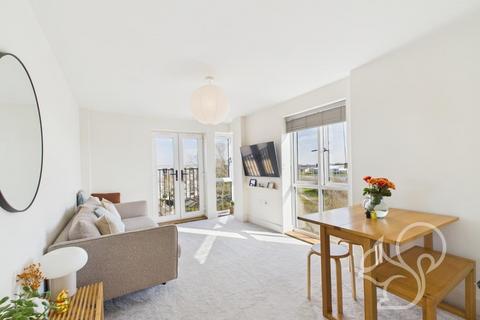 2 bedroom penthouse for sale, Baronswood Way, Colchester