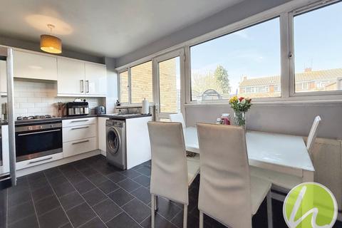 7 Brampton Close, Corringham, Stanford-le-hope, SS17 7NS