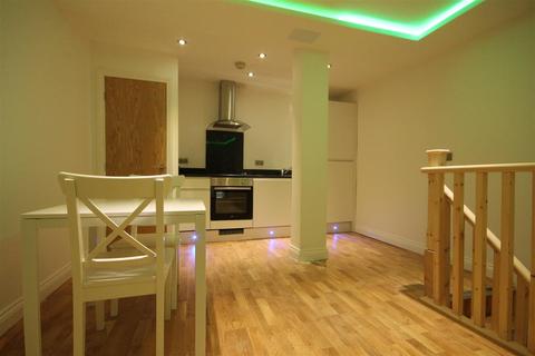 1 bedroom apartment to rent, Falconars House, City Centre