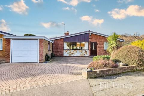 2 bedroom detached bungalow for sale, Cromwells Meadow, Lichfield, WS14